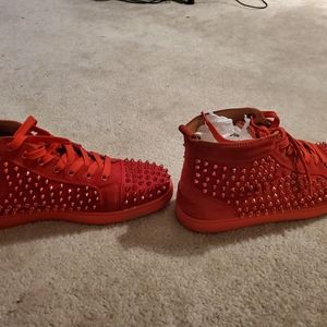 CHRISTIAN LOUBOUTIN Red Suede Louis Metallic Spike